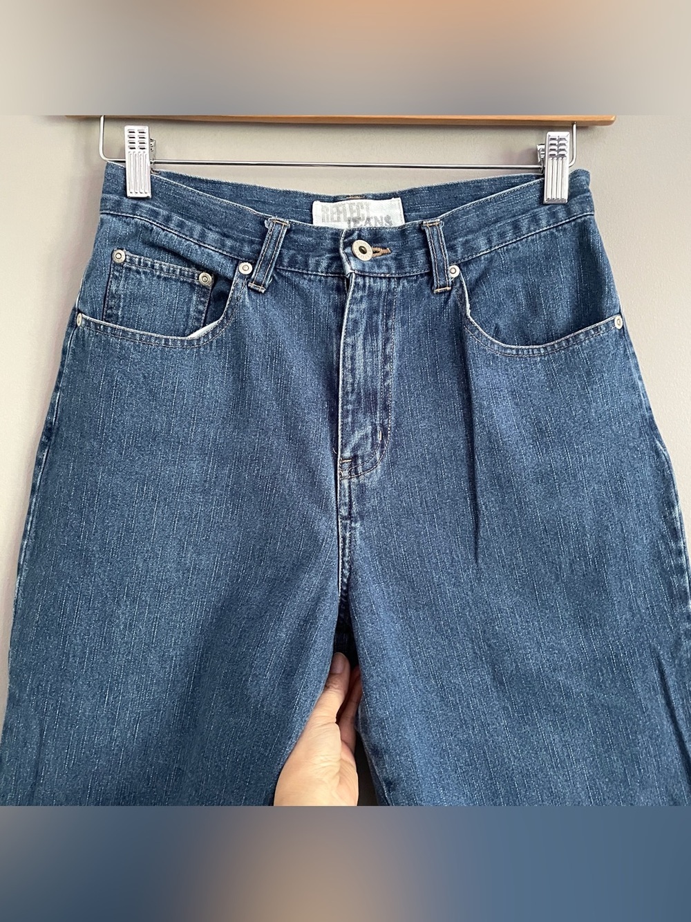 Vintage High-Rise Straight Leg Capri Culotte Jeans - 6 - Picture 3 of 8